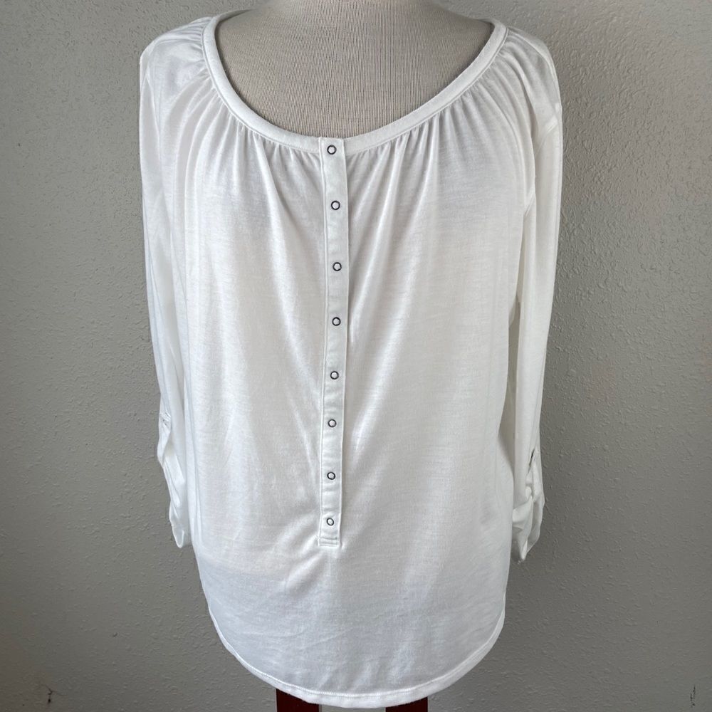 NWT Passports White Long Sleeve Button Down Top